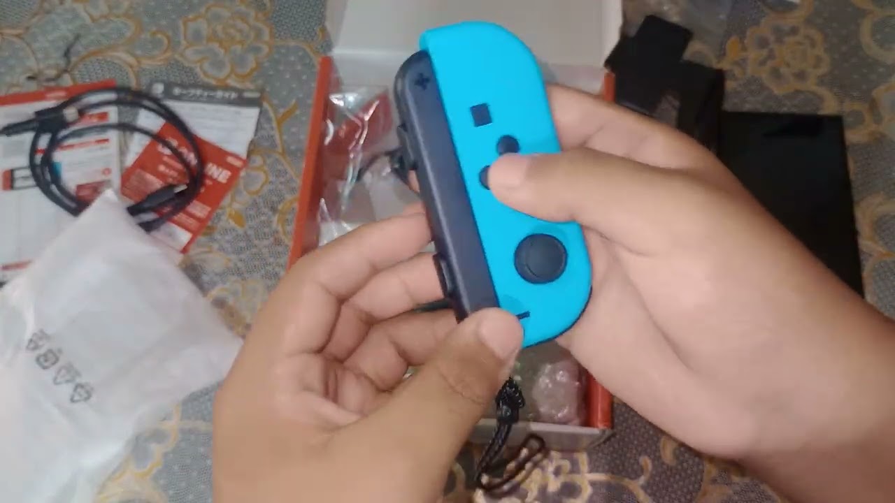Abriendo el regalo que me tragieron para mí era Nintendo switch 
