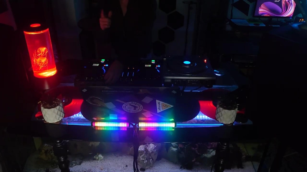 glitch - HBFR's Techno Peak Time Driving Drunkencode_080226