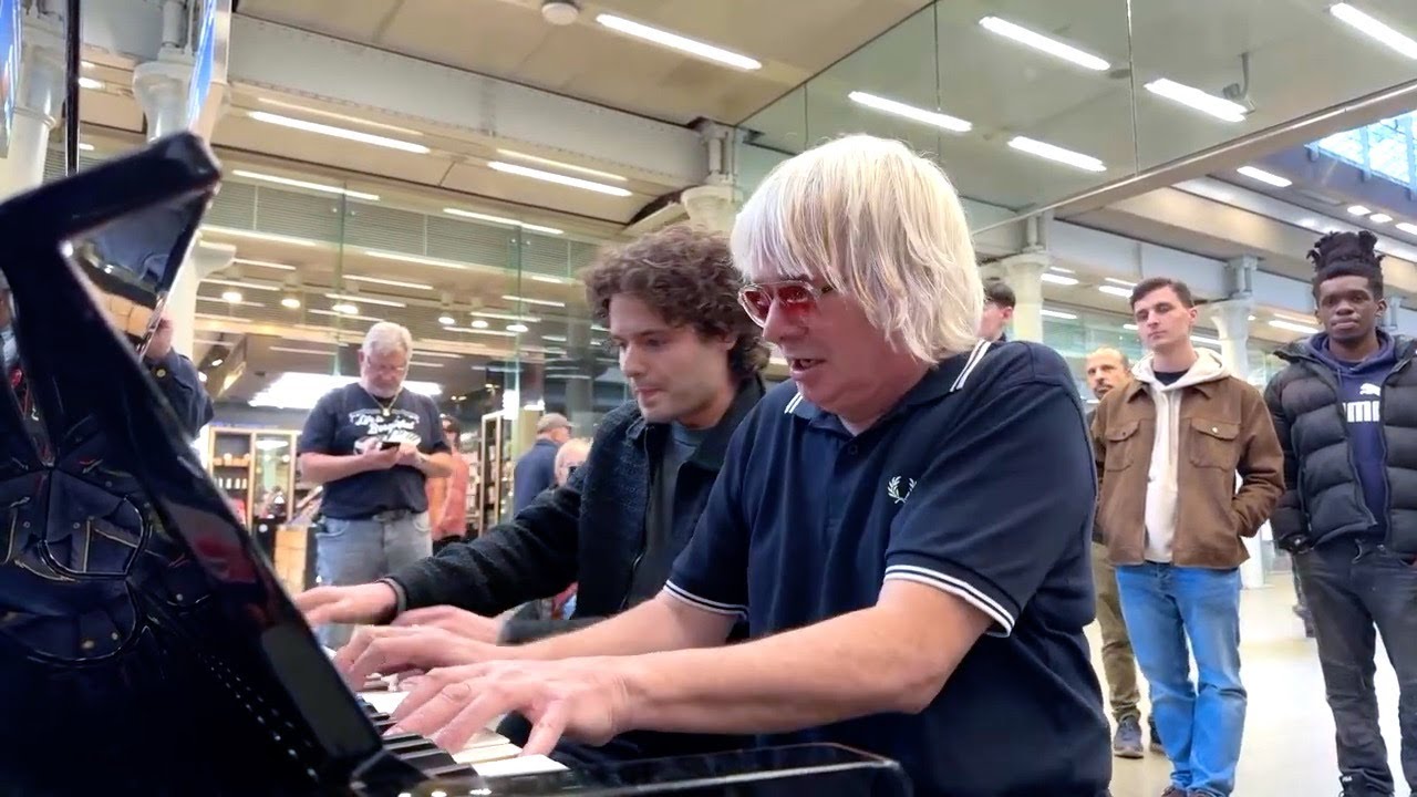 Random Kid Jumps In On Gospel Piano Session and Makes Pure Gospel Magic