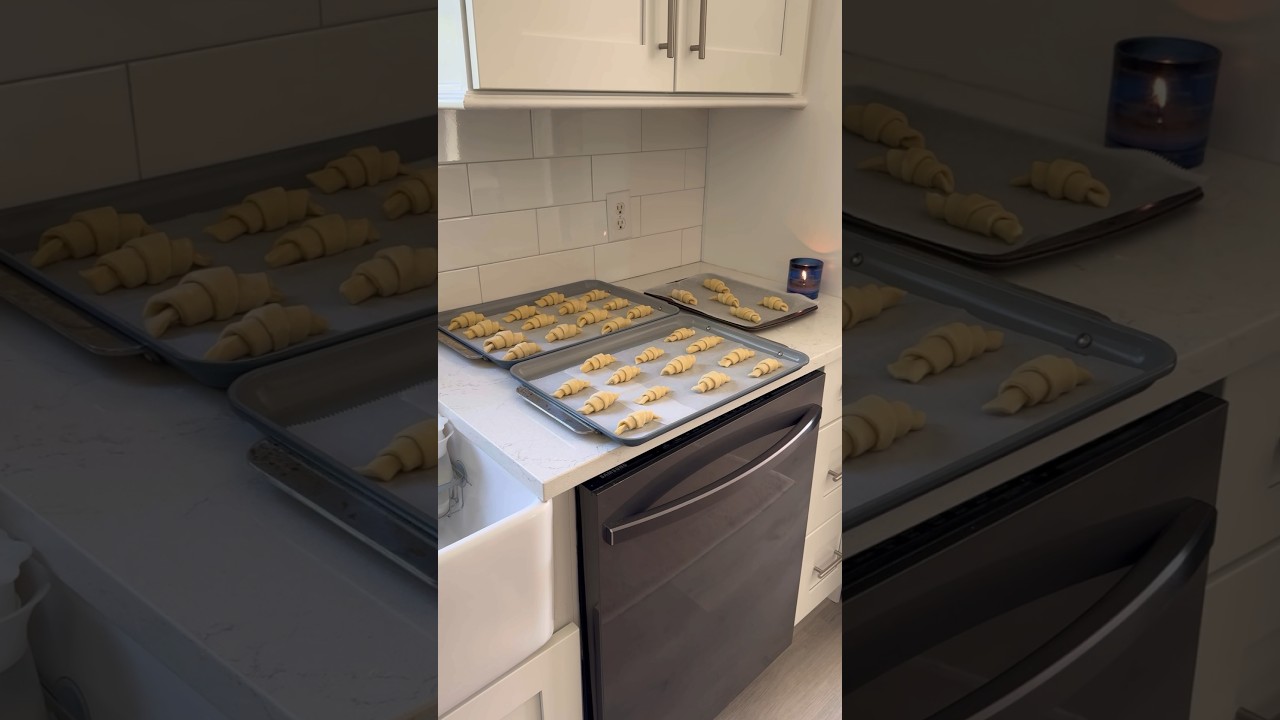Baking is my therapy 💓 #asmr #bake #recipe #baking #satisfying #baker #bakewithme #bakingasmr