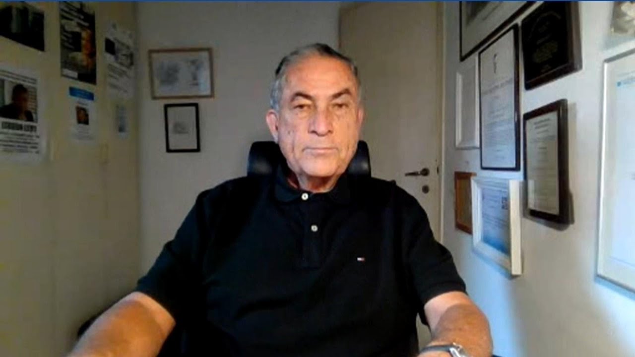 What does Israeli PM Netanyahu aim to achieve by bombing Gaza?