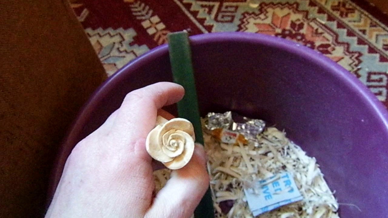 Как вырезать розу, резьба по дереву. Урок начинающим.carved rose with one’s hands