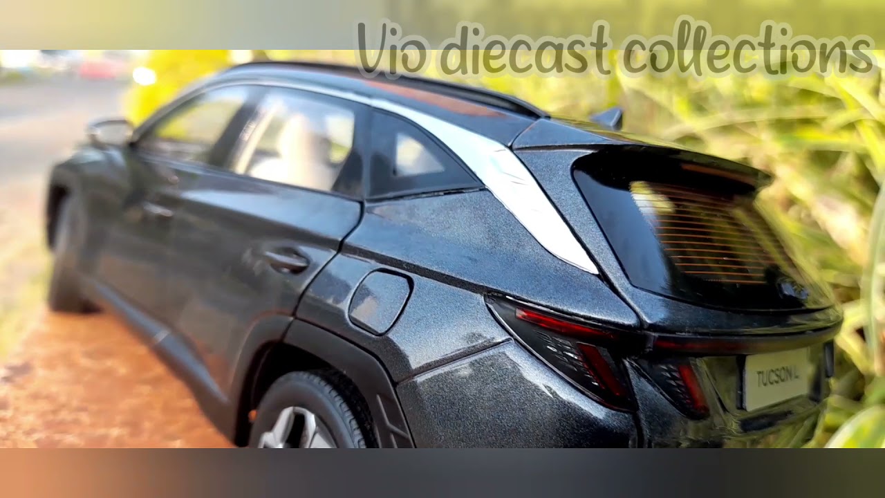 29_Scale 1:18 Diecast Hyundai Tucson 2020 (2021)