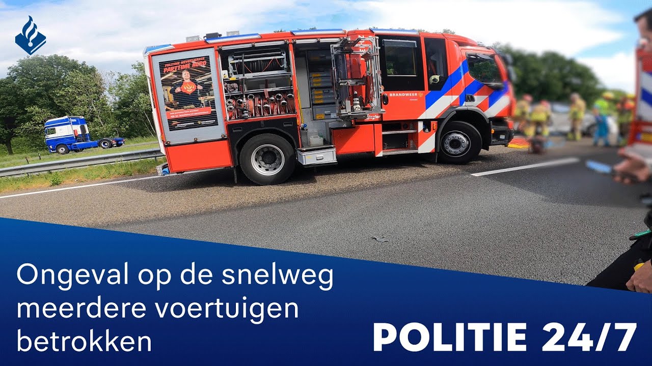 Ongeval met 4 auto's op A17 | POLITIE 24/7