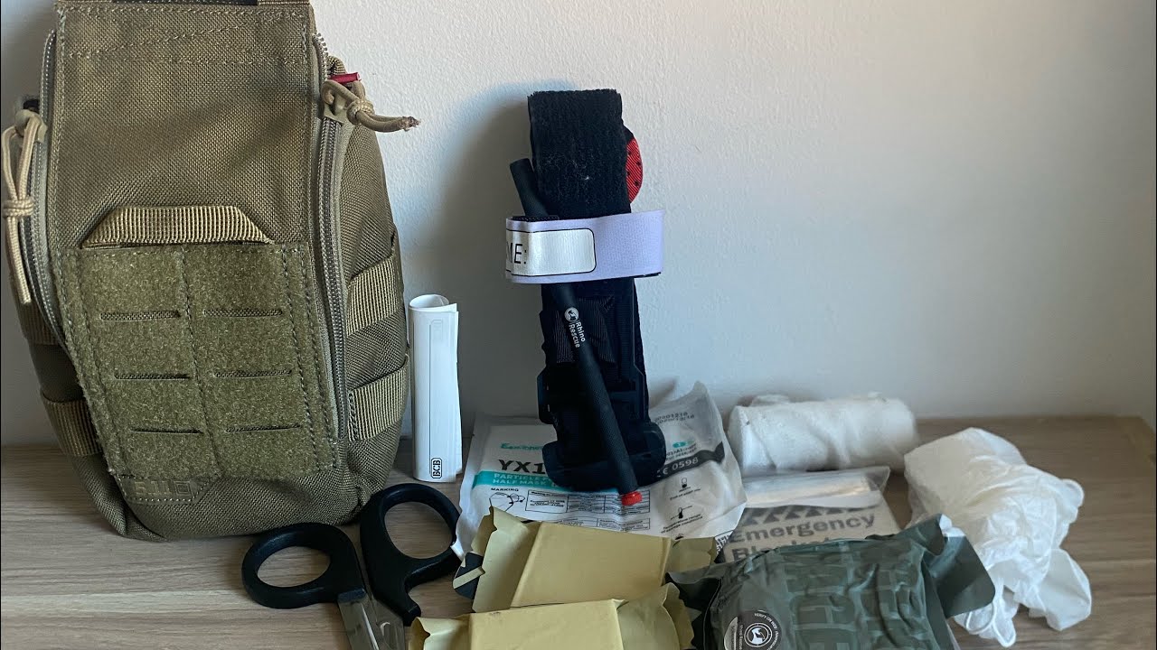 - IFAK pochette 5.11 UCR tactical