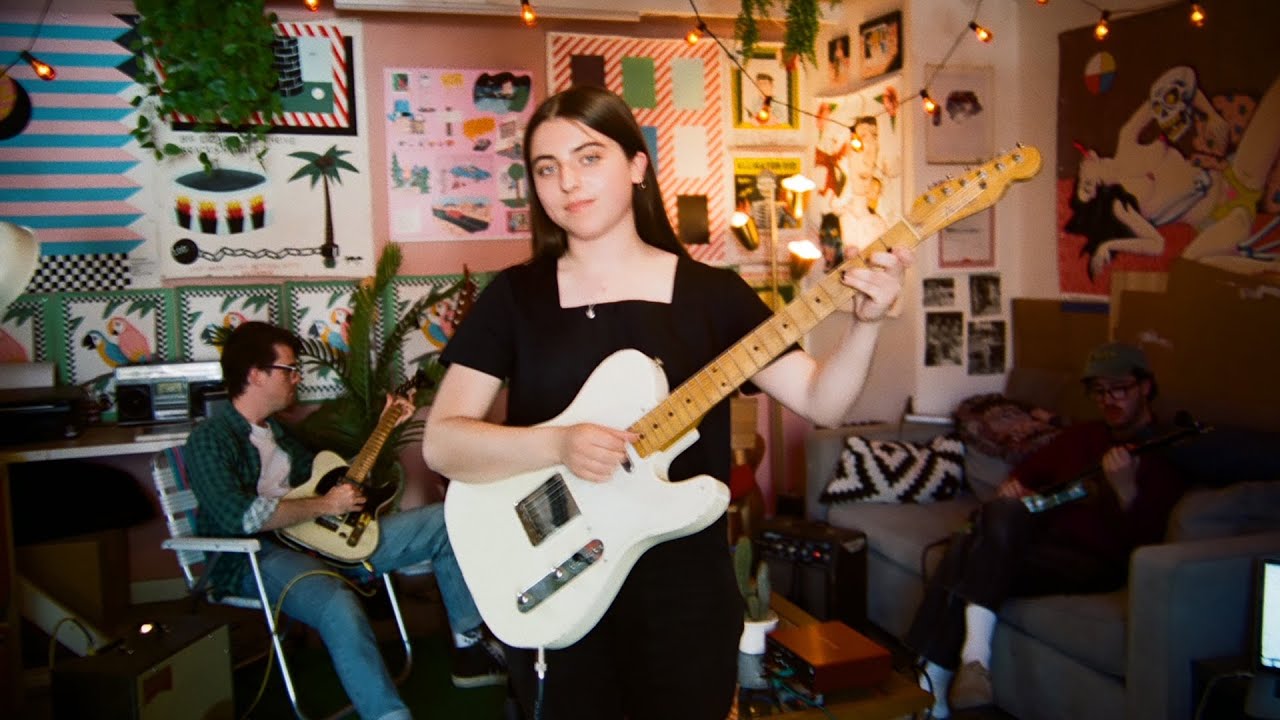 Sofia Wolfson - “Billboard” - Back In The Garage