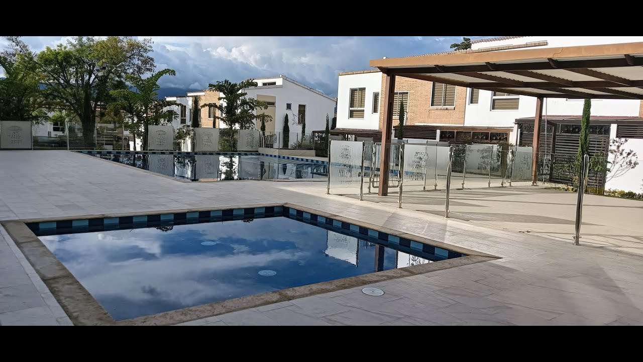 VIVE EN UNO DE LOS MEJORES CONJUNTOS DE FUSAGASUGÁ-VENDEMOS ESTA HERMOSA CASA