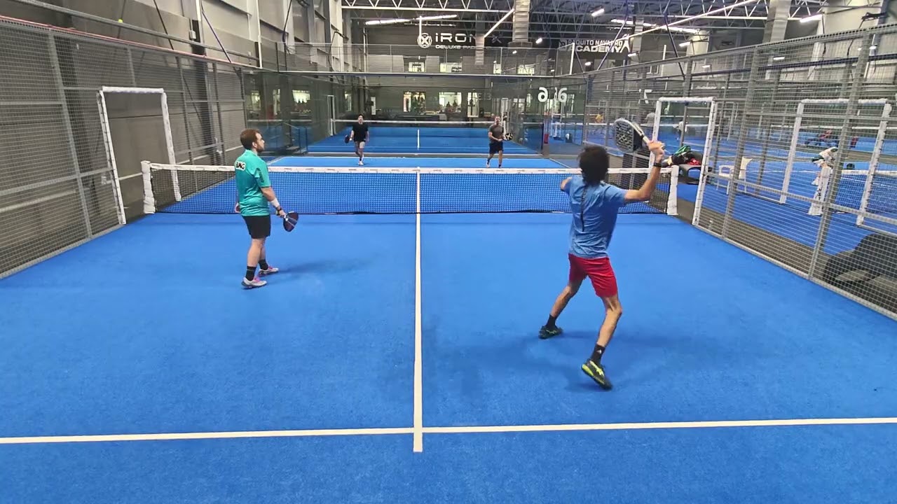 Partido de pádel: 4-6/4-6