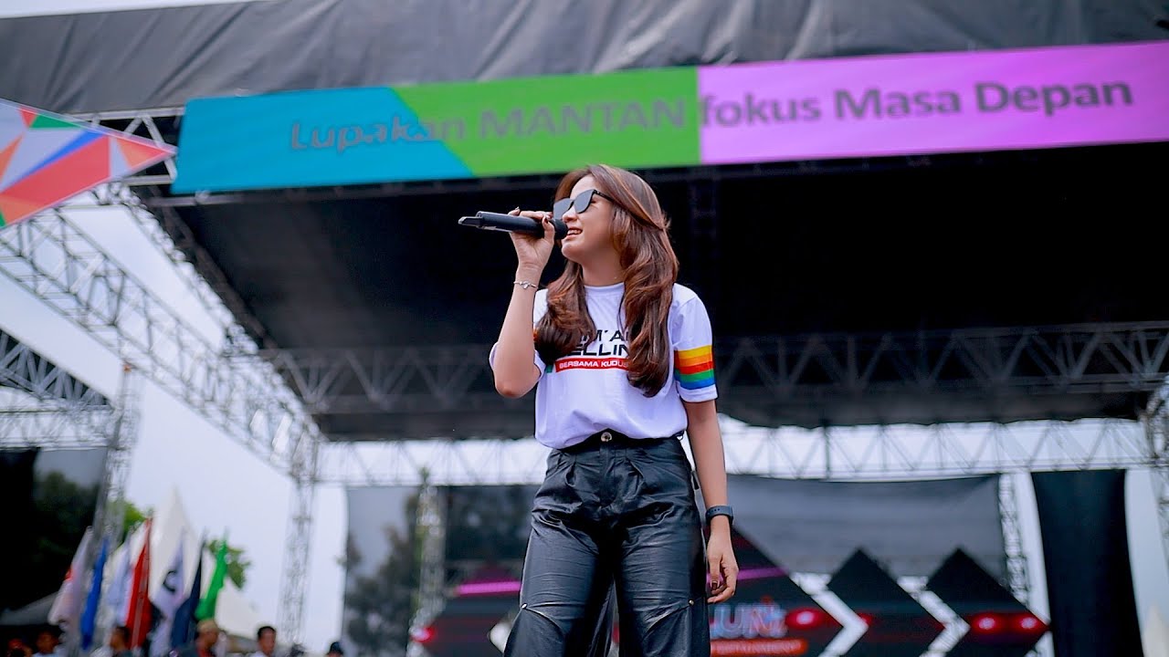BUNGA ABADI - DINDA TERATU - LALUNA MUSIC - PANGGUNG KEMENANGAN 01 SAM'ANI & BELINDA - KUDUS