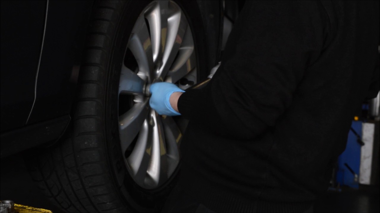 Torque Master - Torque Wrench - Tyre Changing Example