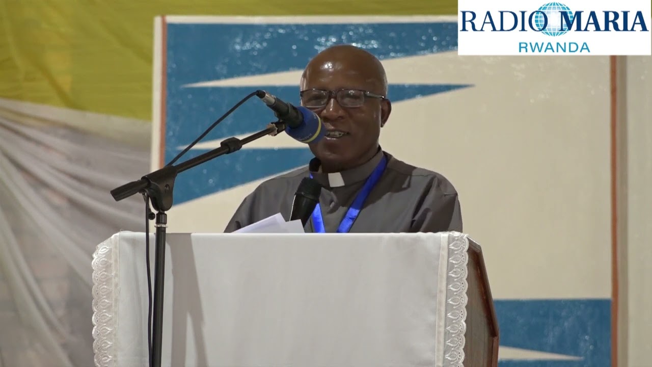 BUTARE: YEZU NI MUZIMA. UBUHAMYA BW'UMUPADIRI W'UMUYEZUWITI.YABUTANZE MU IKORANIRO RY'UKARISTIYA.