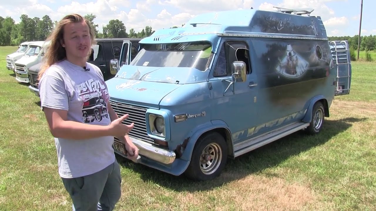 Custom Chevy Van 1972 года. Настоящая капсула времени. ЗВЕЗДНОЕ ДИТЯ!