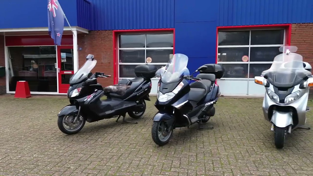 Burgman and Aprilia Collection...Burgman 650.  Aprilia 500