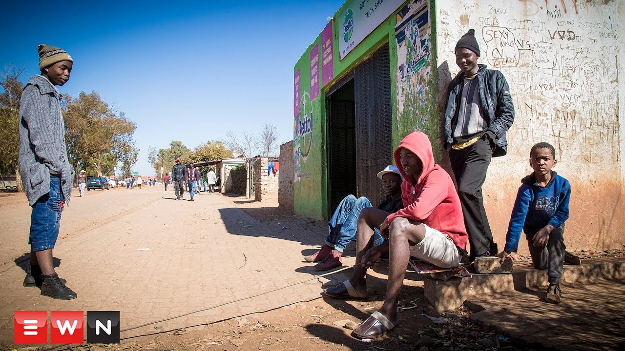 Sicelo struggles for service delivery