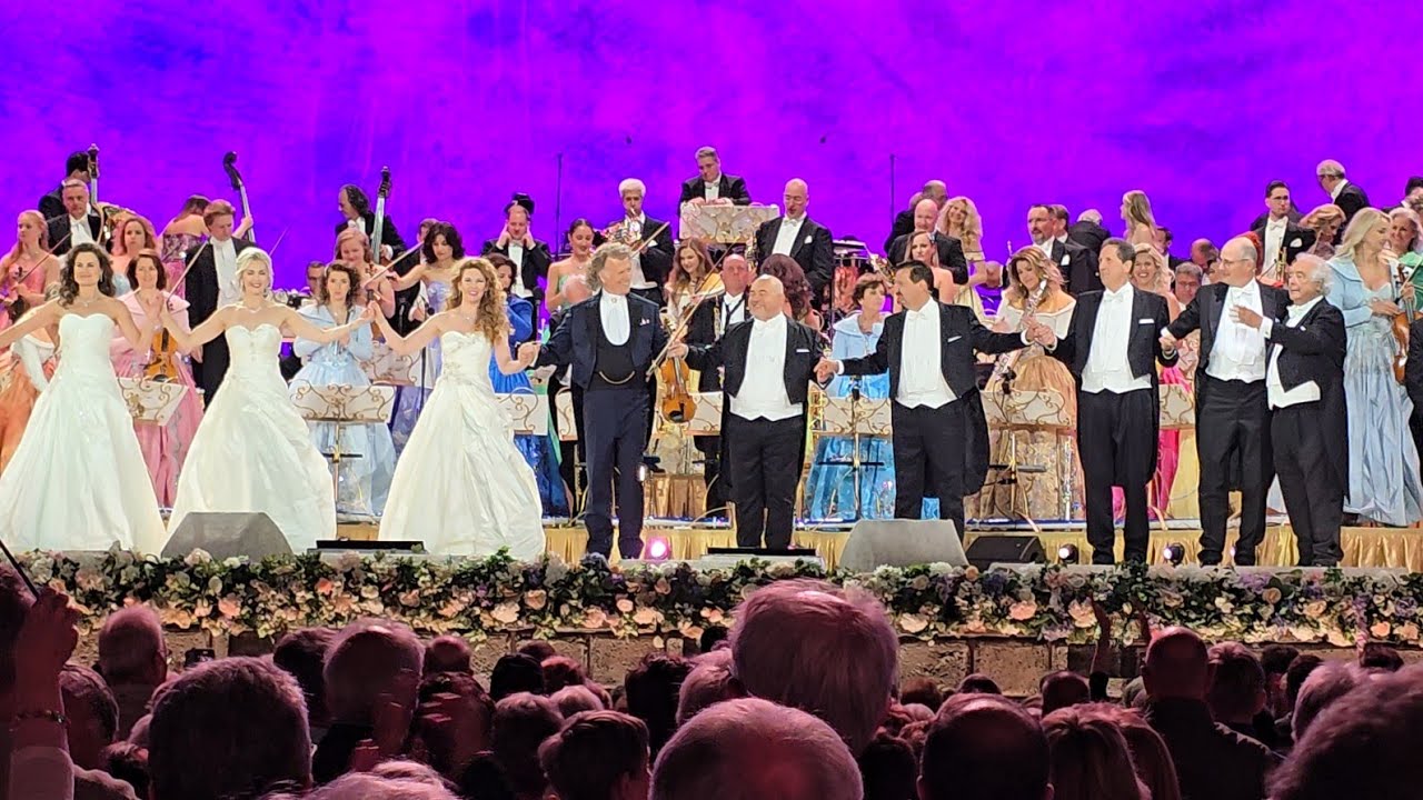 André Rieu in Maastricht 2025 - Live in Vrijthof UHD 4K - 3rd July 2025 - Concert 1 / 12