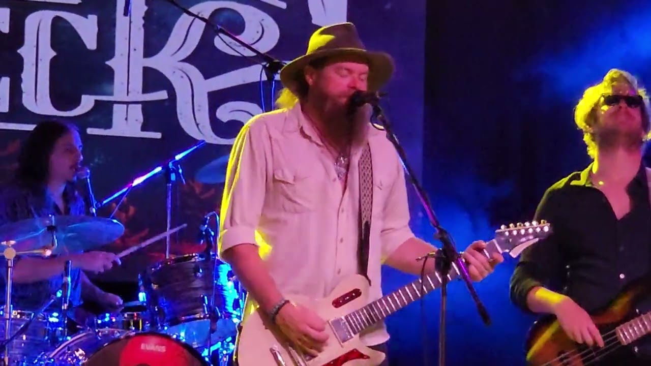 Robert Jon & The Wreck 