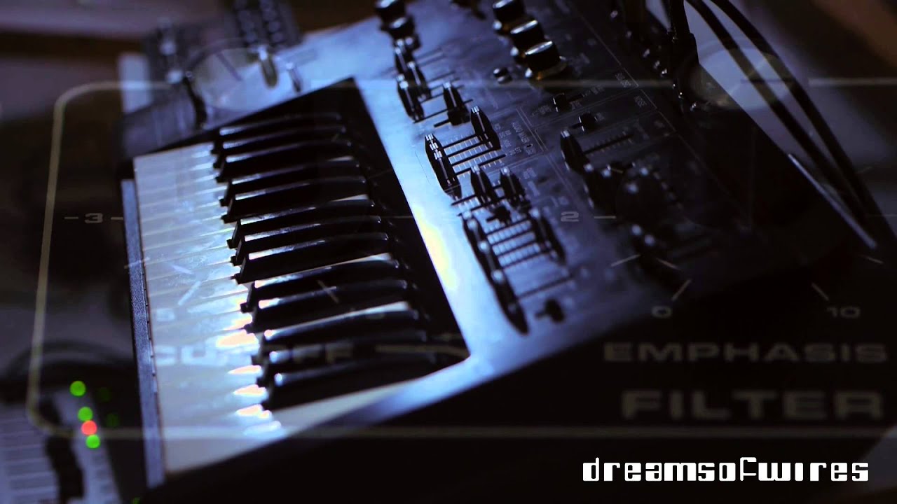 DreamsOfWires - Roland SH-1 & Moog Micromoog w/ Minibrute SE sequencer