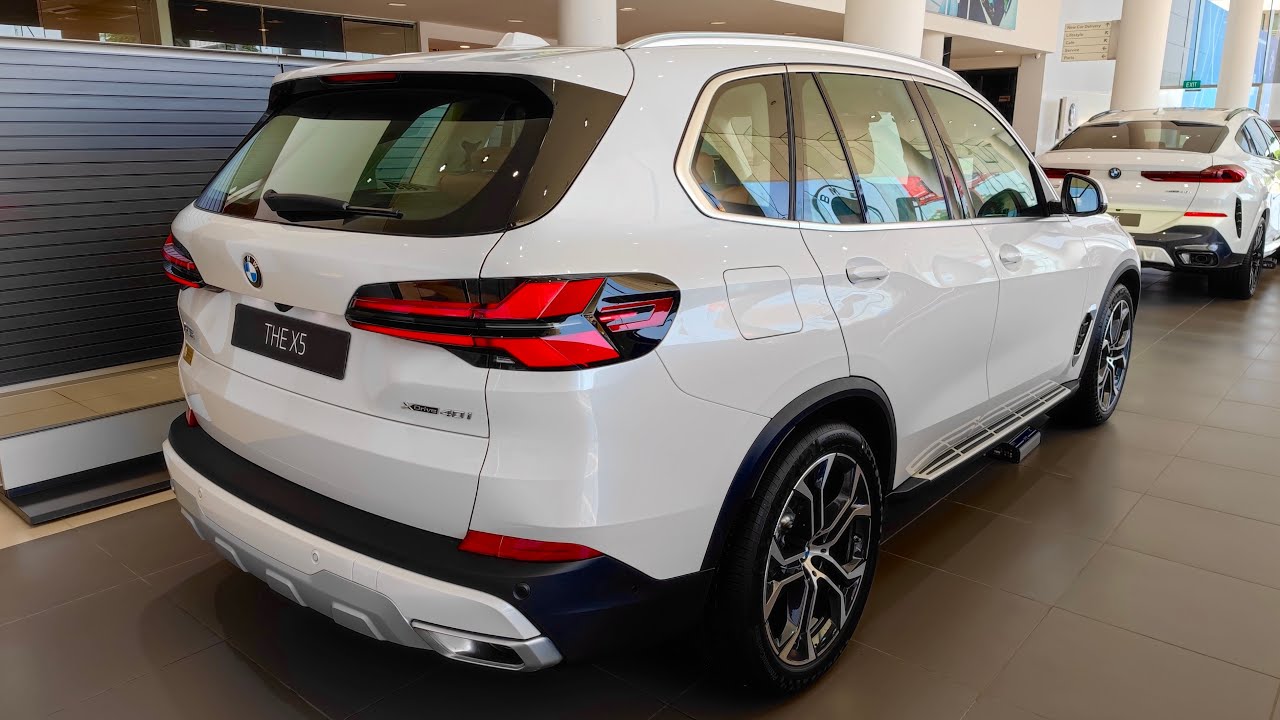 2023 BMW X5 - xDrive40i | First Look White Color