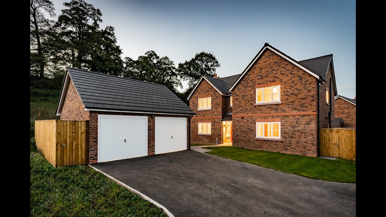 Newly built executive Cheshire home on the rural edge of The Old Market Place at Beeston