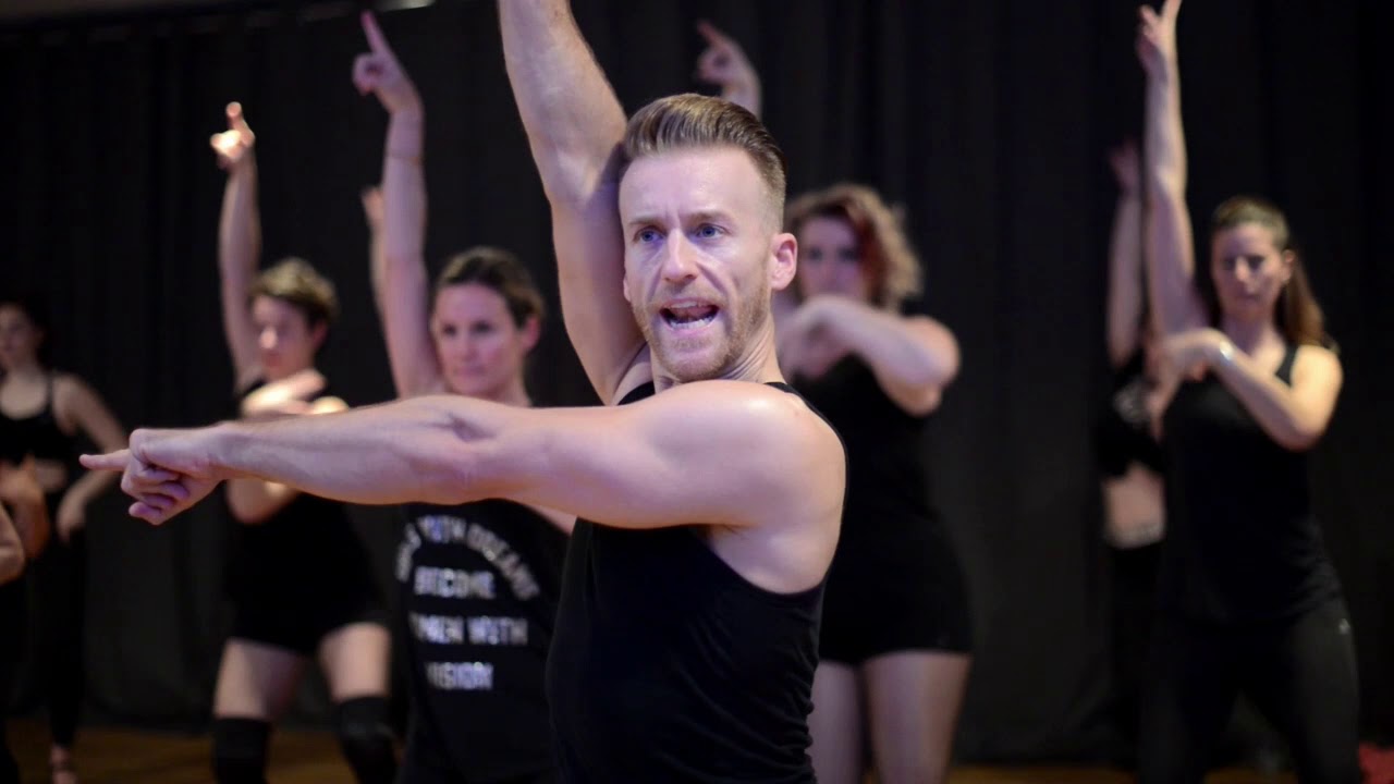 Studio ARTS'&Co /Masterclasse d'ALEX FREI en style BOB FOSSE