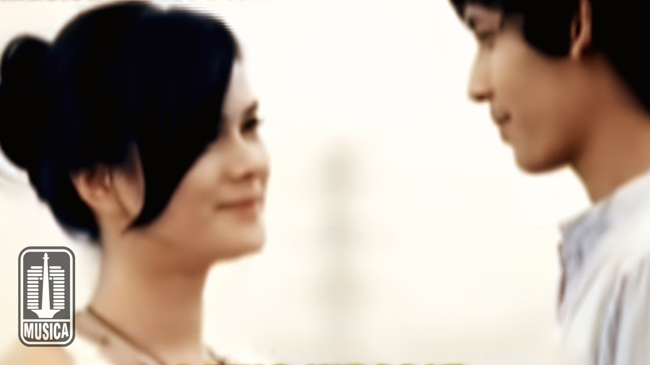Butterfly - Pelampiasan Cintamu (Official Music Video)