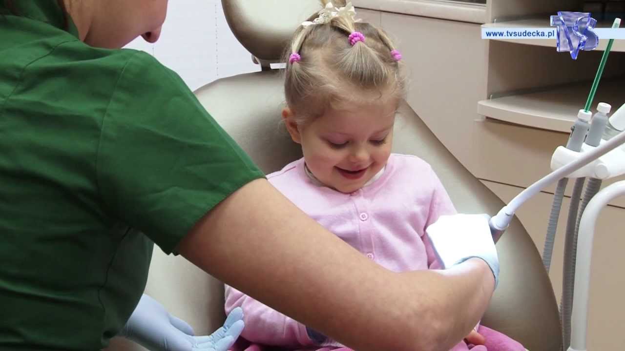 PIERWSZA WIZYTA U DENTYSTY MOŻE BYĆ DOBRĄ ZABAWĄ