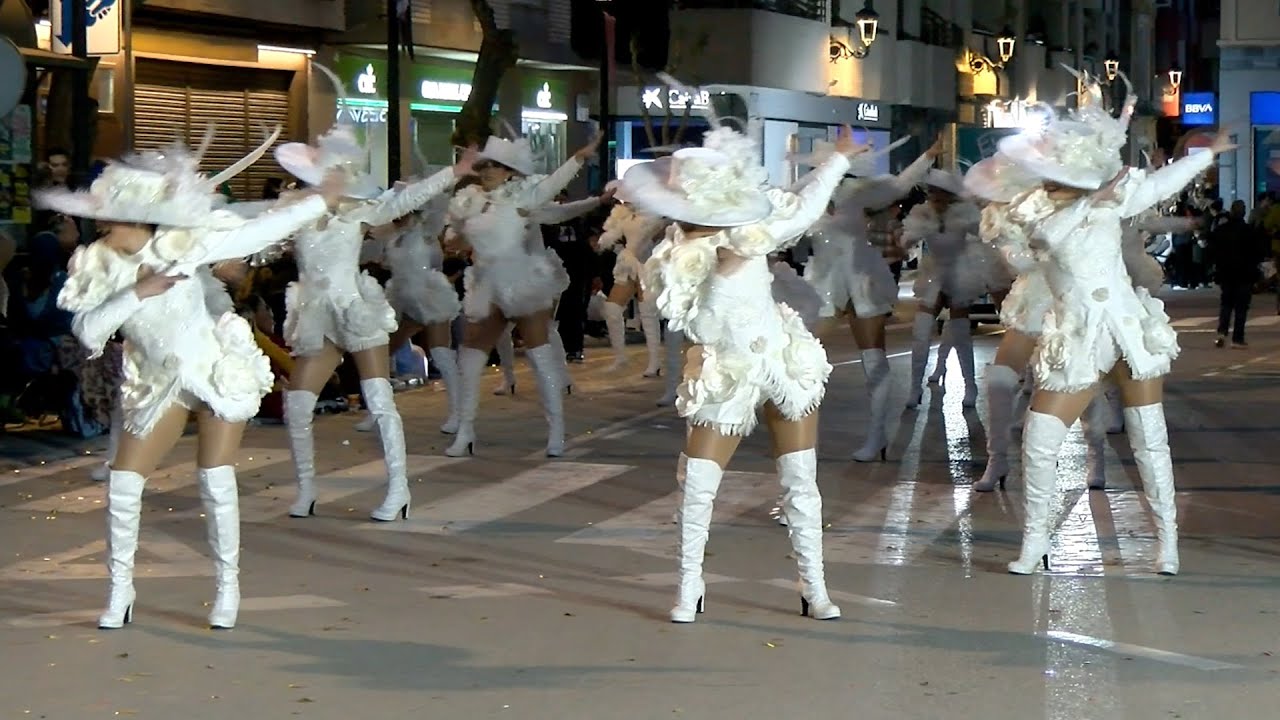Peña Varkari | Fantasía  Patios Cordobeses | Carnaval de Totana 2025