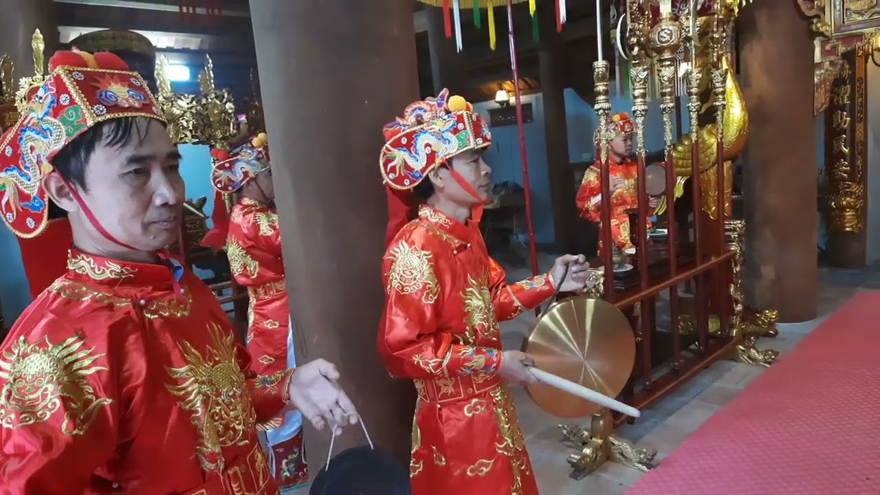 Lễ tất niên đình trung 