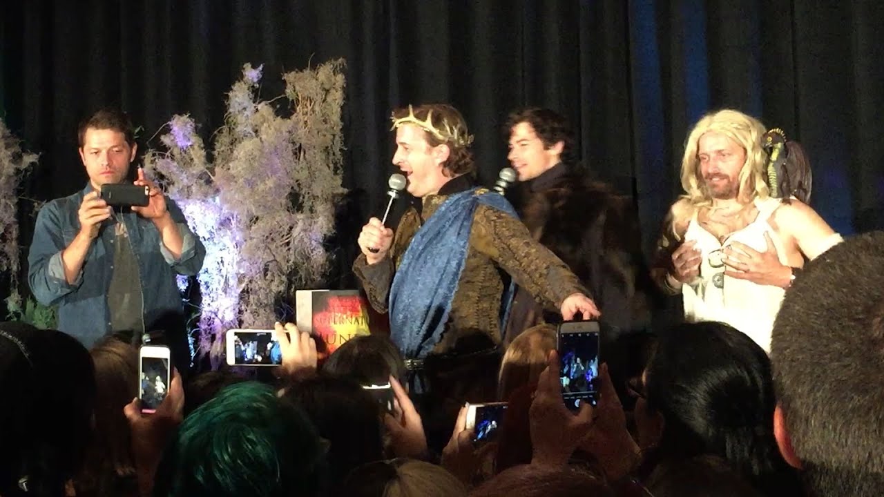 OFFICIAL SUPERNATURAL KARAOKE NIGHT - Supernatural Con Phoenix 2016 - The Horror Show