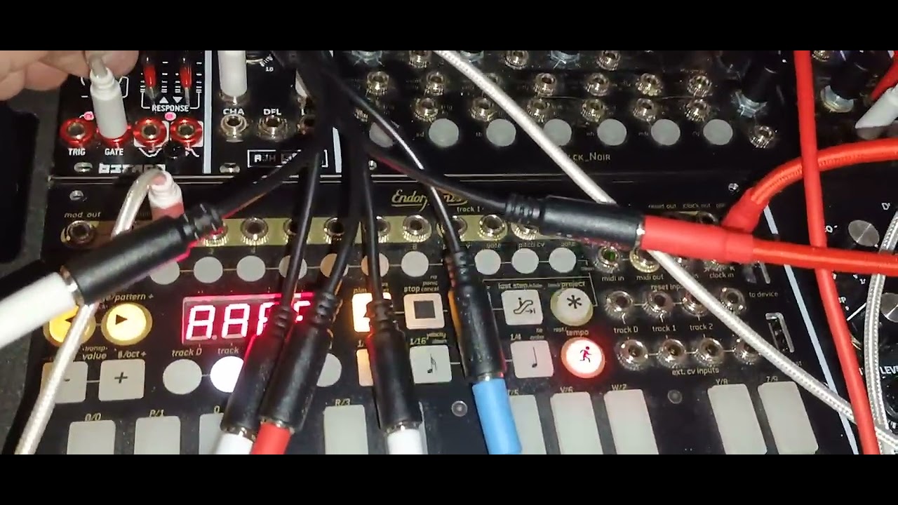 L.GU. & GAALIA - VERTIGO (DYSTOPICA) played in  VENELEA SOUNDCLOUD MIXES