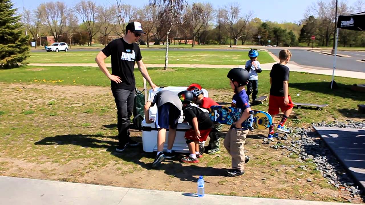 Zombie Boardshop skate clinic session 1