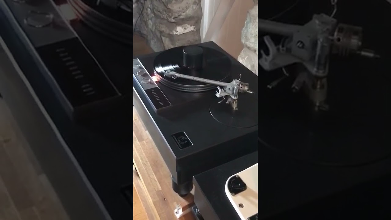 DH3 on Garrard 401 playing Ed Sheeran