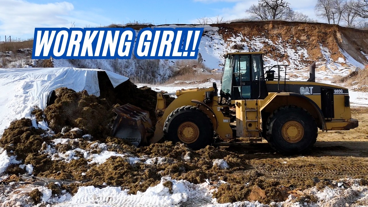 Big Manure Moves - Cat 980G Puts in Work