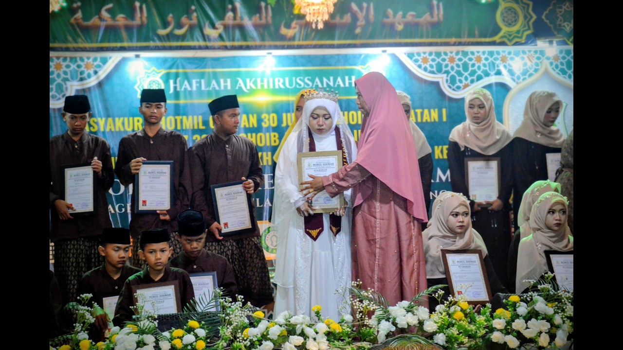 #pesantrennu Season 8 HAOL & HAFLAH AKHIRUSSANAH PONPES NURUL HIKMAH KHOTMIL QUR'AN 30 JUZ BIL GHOIB