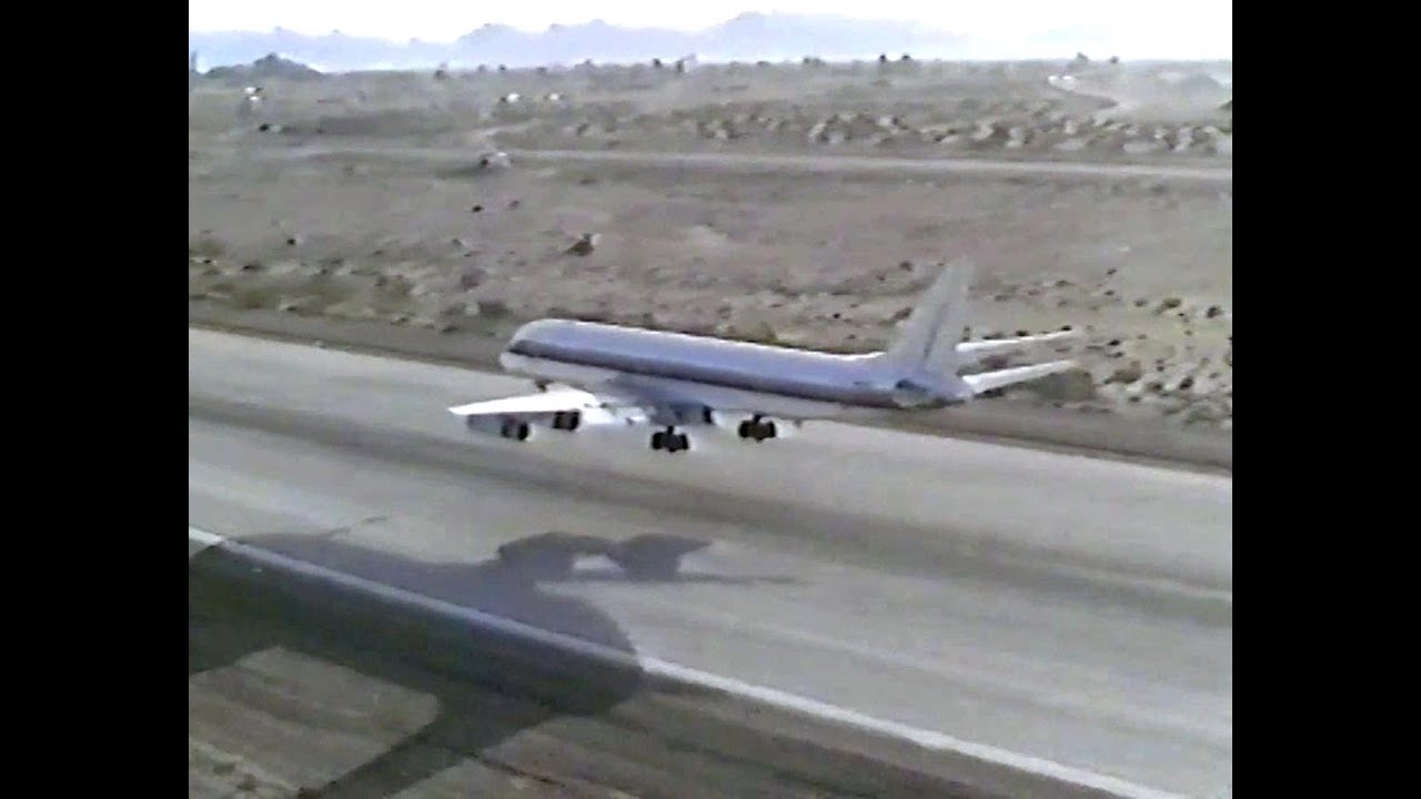 Douglas DC-8-62 - 