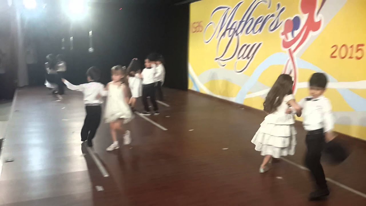 Mamma Mia Kids dance