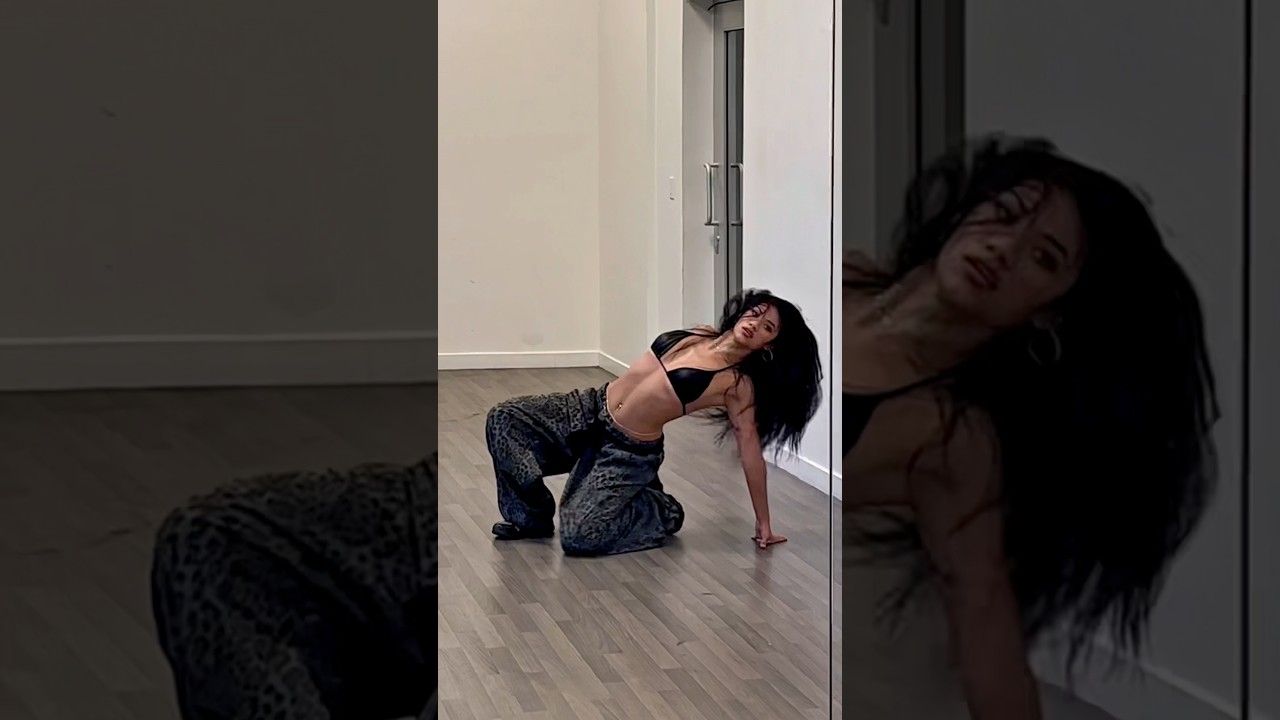 SPORTS CARRRR 🏎️dc: blake johnwood #dance #dancevideos #trending #jaynahughes