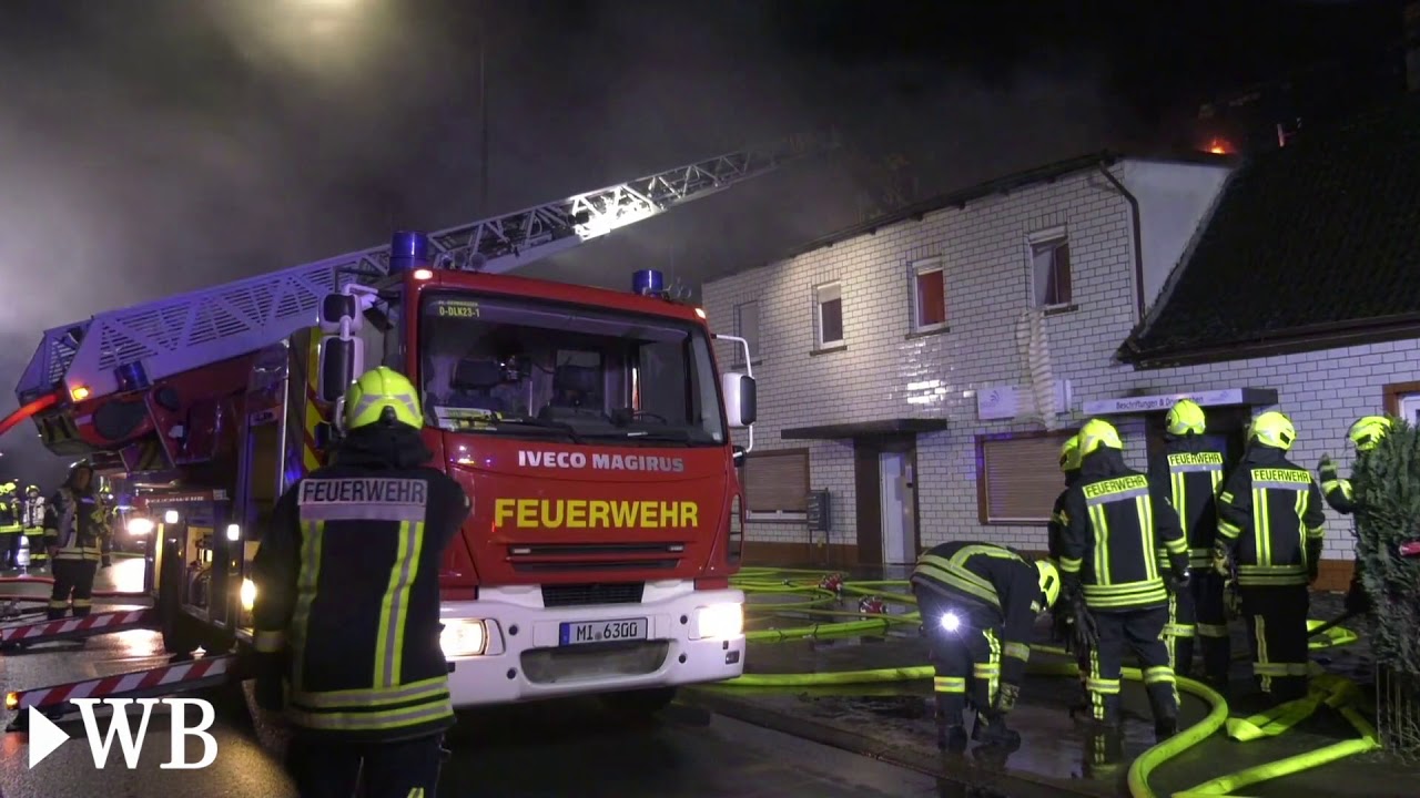 Feuer zerst&ouml;rt Wohnhaus in Bad Oeynhausen-Werste