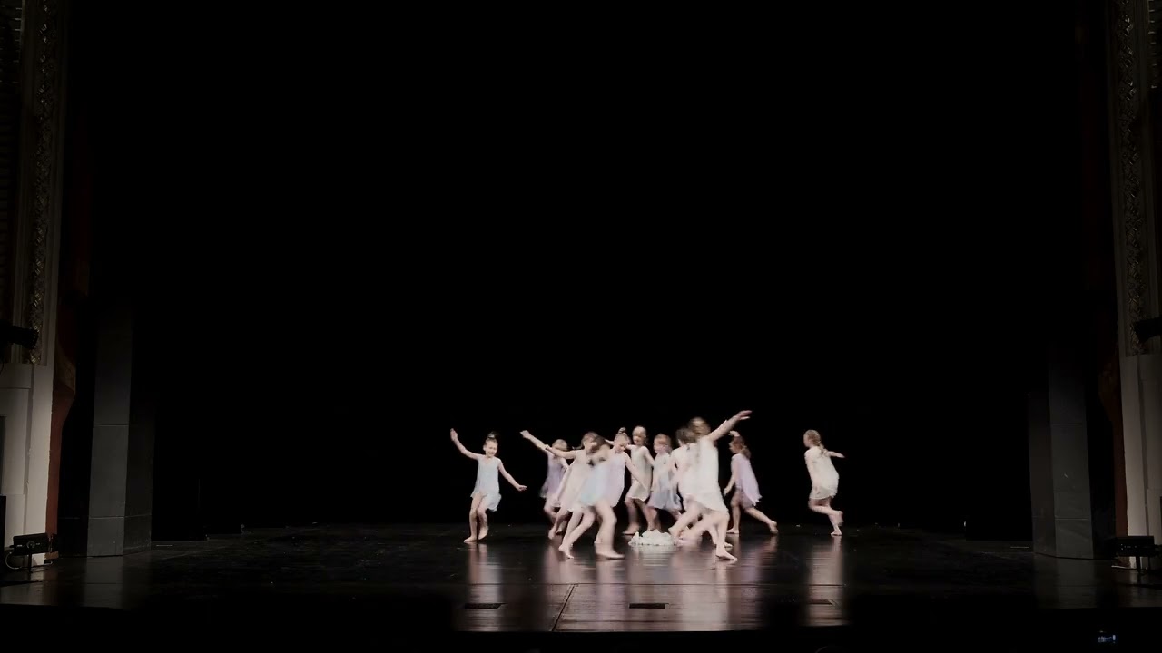 Hej, hej, koleda - taneční obor ZŠ a ZUŠ Karlovy Vary - choreografie Petra Blau