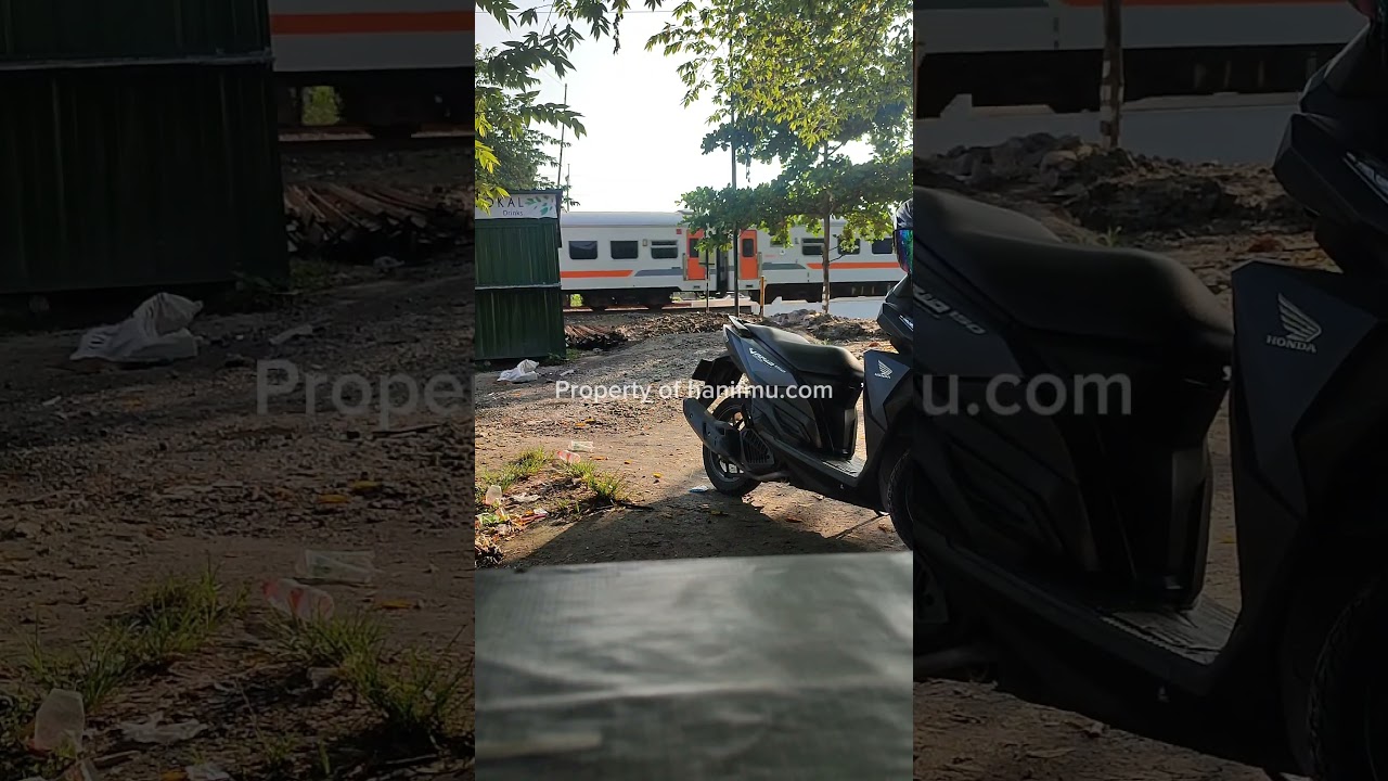 KA Gumarang Melintas di JPL 295 (Sumlaran, Sukodadi, Lamongan) #keretaapi #keretaapiindonesia