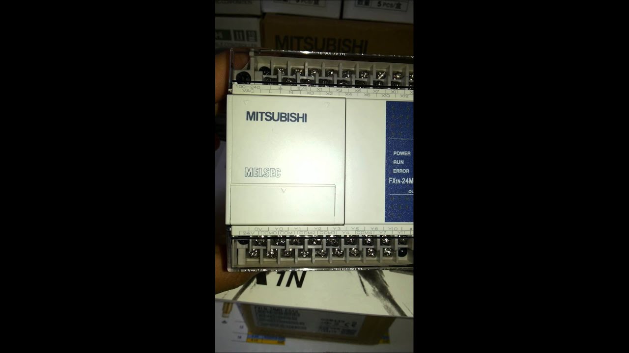PLC MITSUBISHI FX1N-24MR, FX1N-24MT GIÁ TỐT