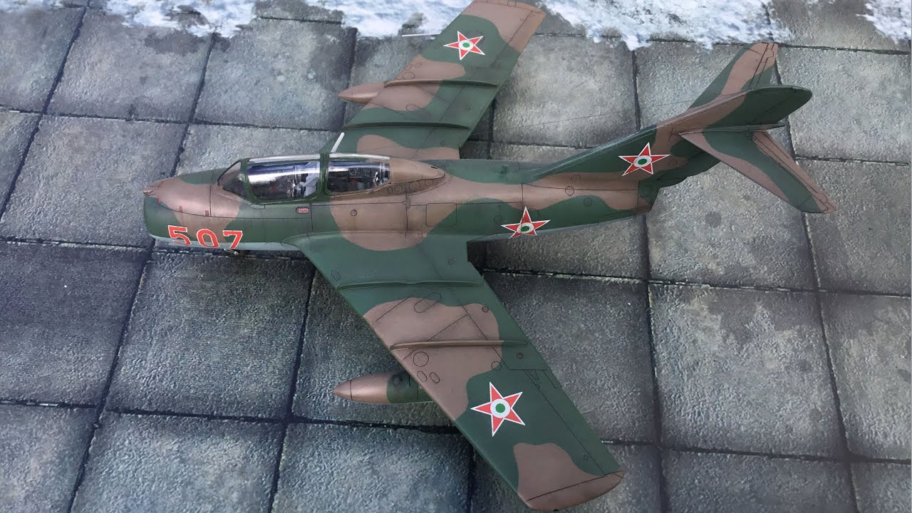MiG-15 UTI 'Midget' - Hungarian People's Army, 1972 - Eduard - 1:72 plastic aircraft model