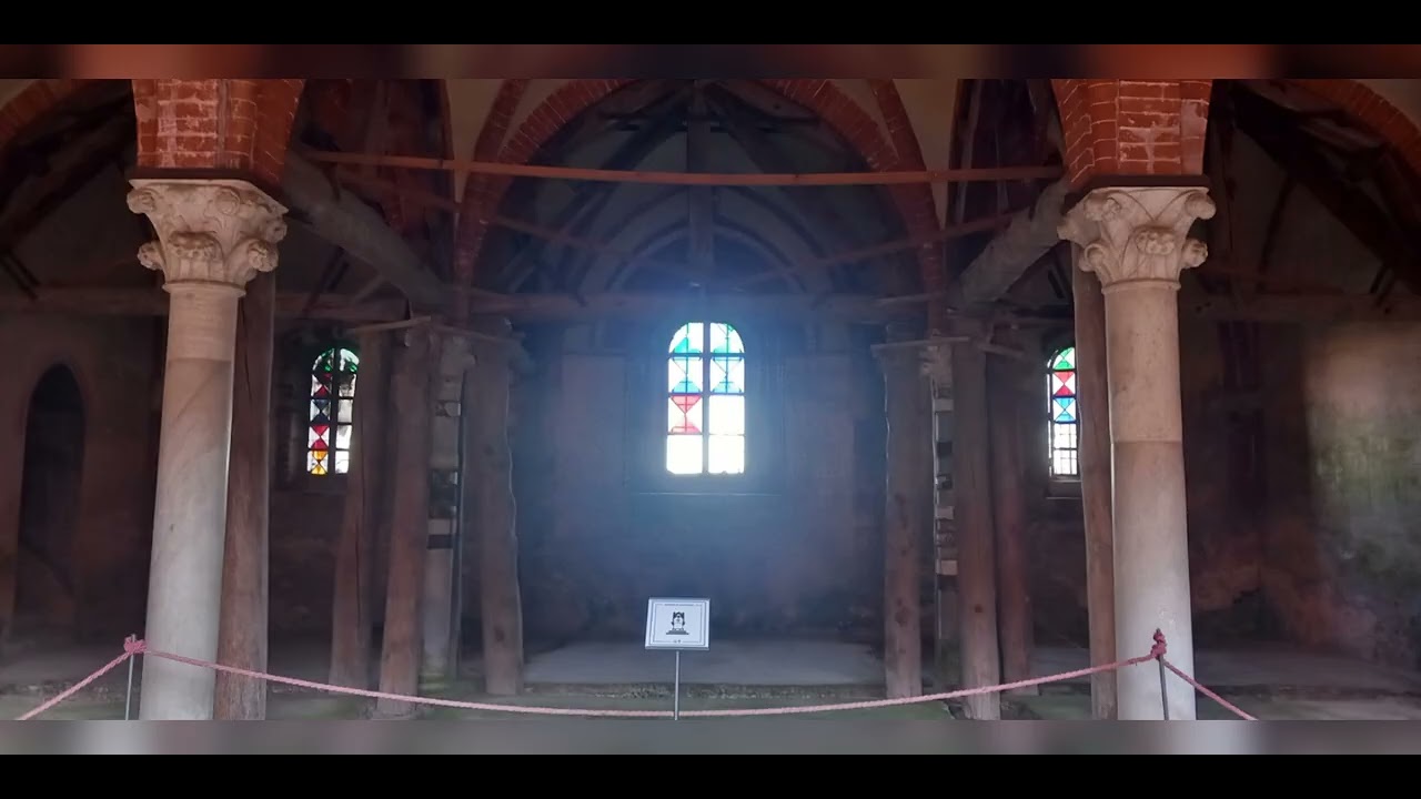 Abbazia di Santa Maria di Staffarda (Cuneo)