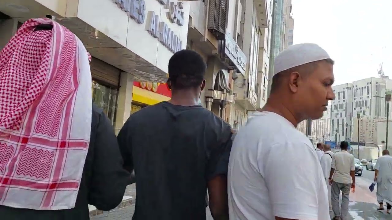 الطريق من فندق شذى الوسام 2و3و4الى الحرم مكة المكرمة سيرا على الأقدام