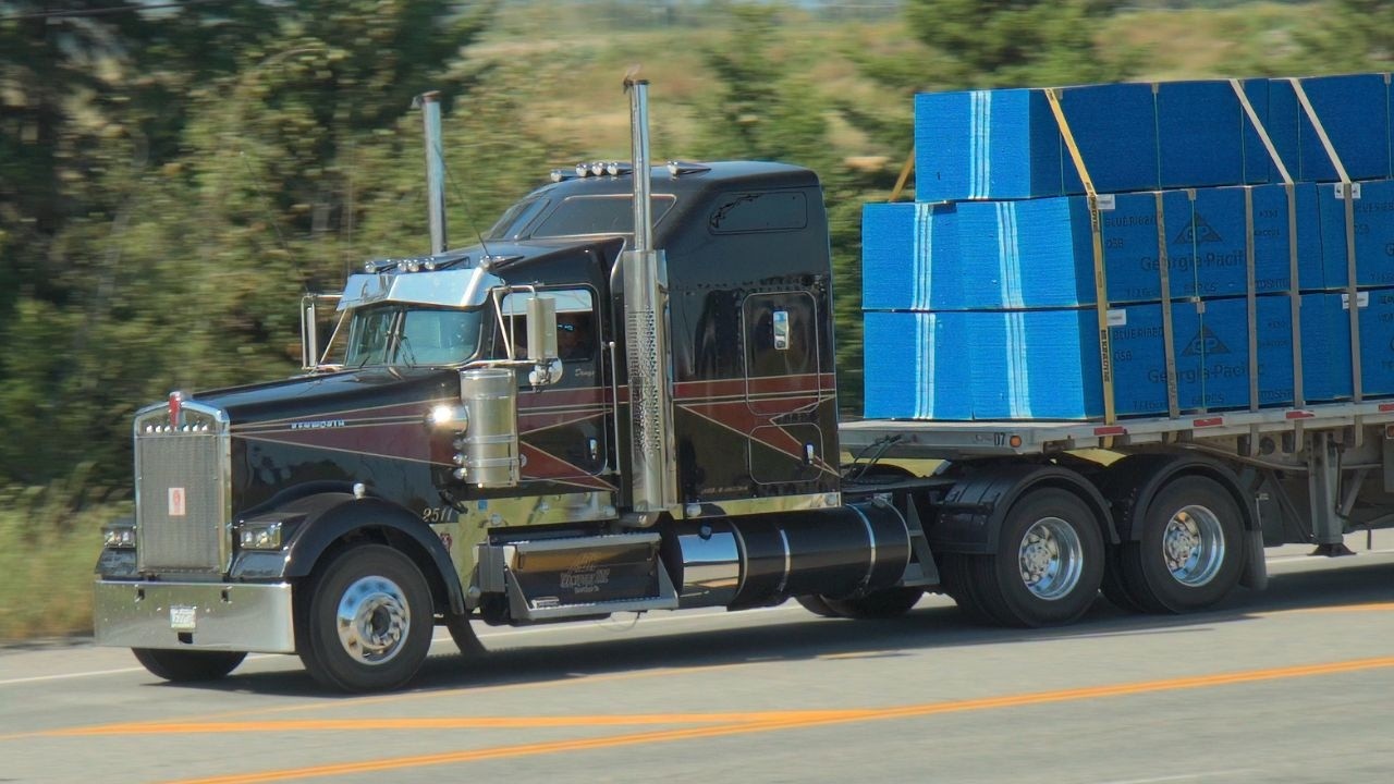 Truck Spotting New Liskeard Part 4 | Highway 11 Best of 2025