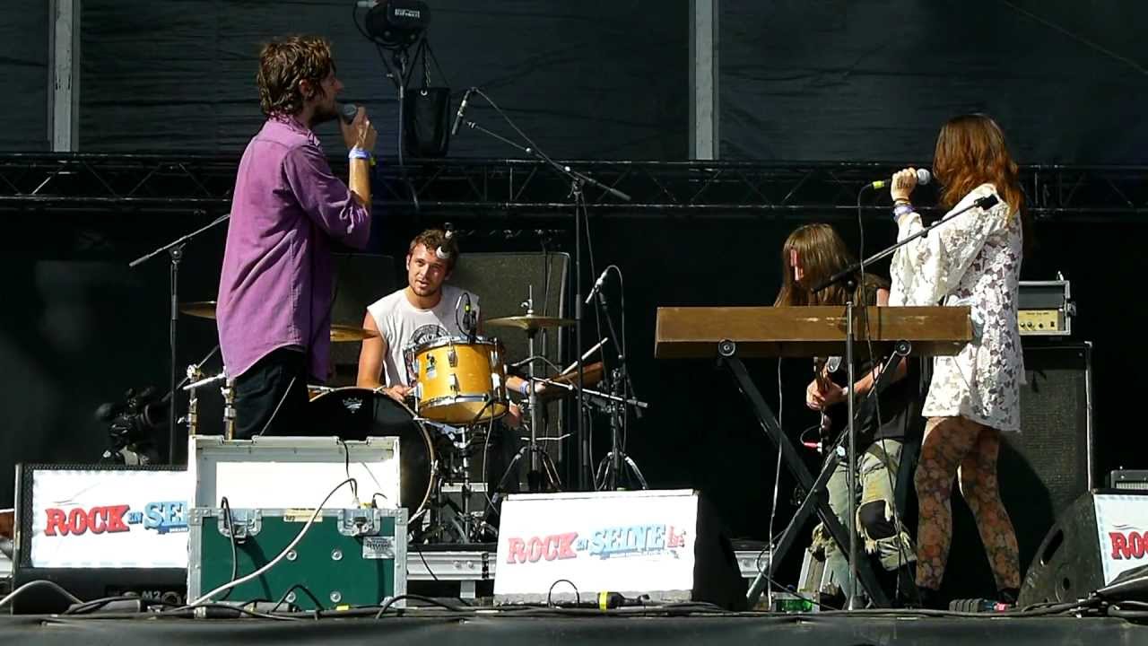 Family Of The Year - Psyche Or Like Scope @ Rock En Seine 2012