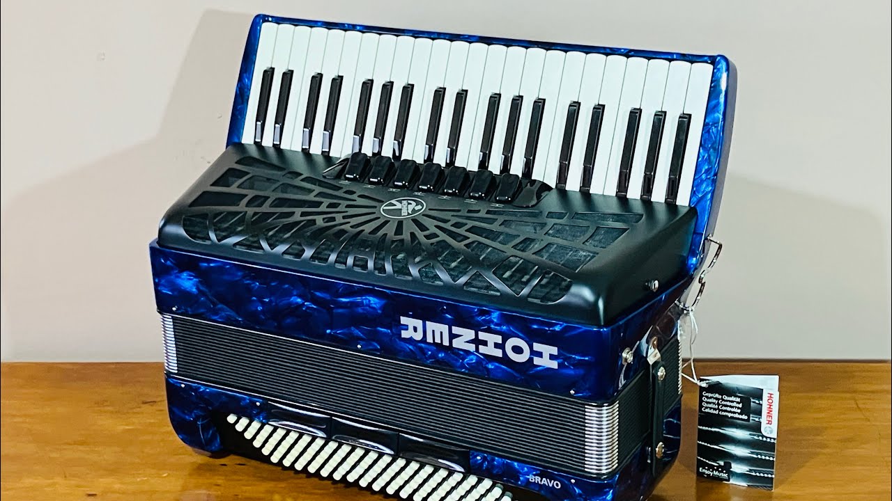 Acordeón Hohner Bravo III (LMM) 120 bajos | Vive Acordeón Store 148