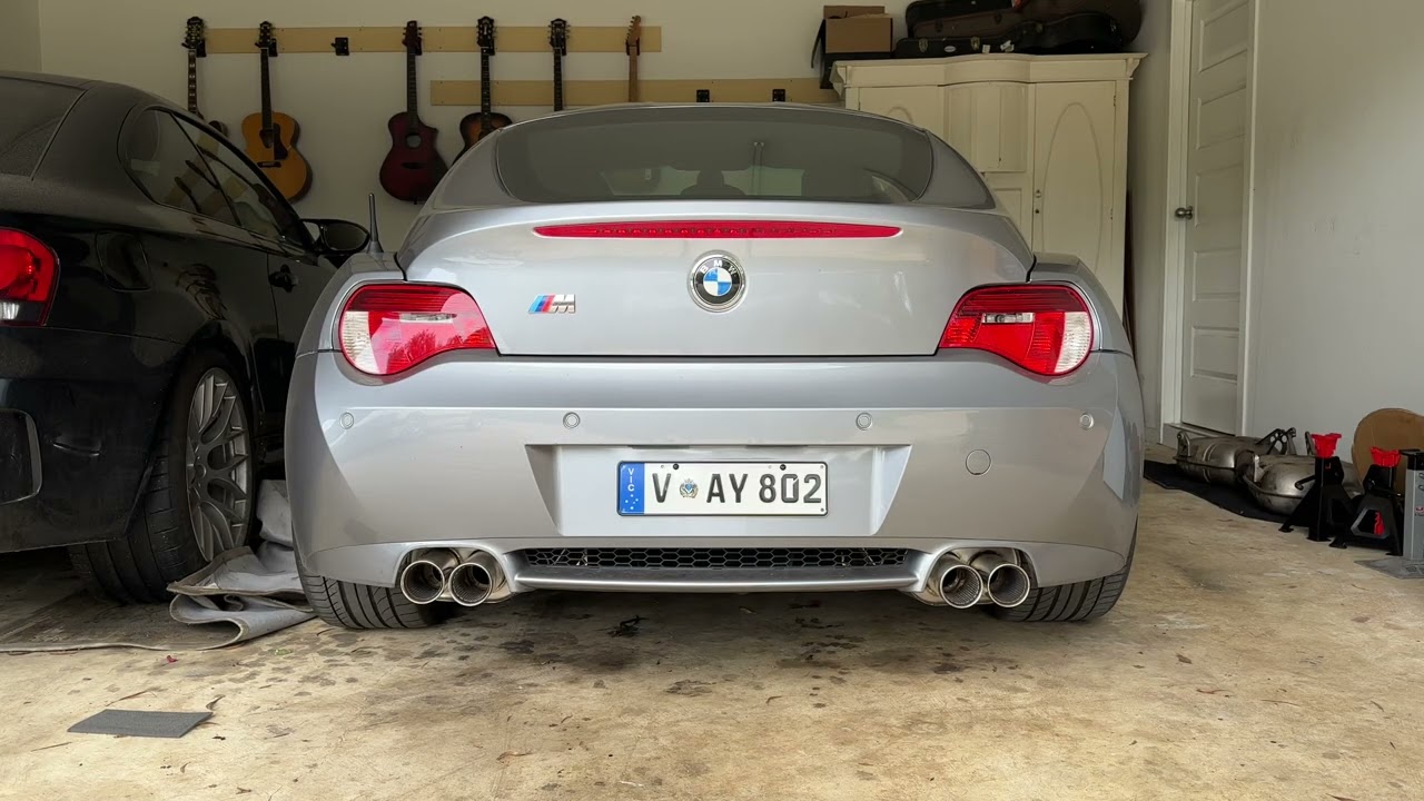 BMW E86 Z4M - S54B32 engine with Eventuri Intake and Stromung Mufflers!