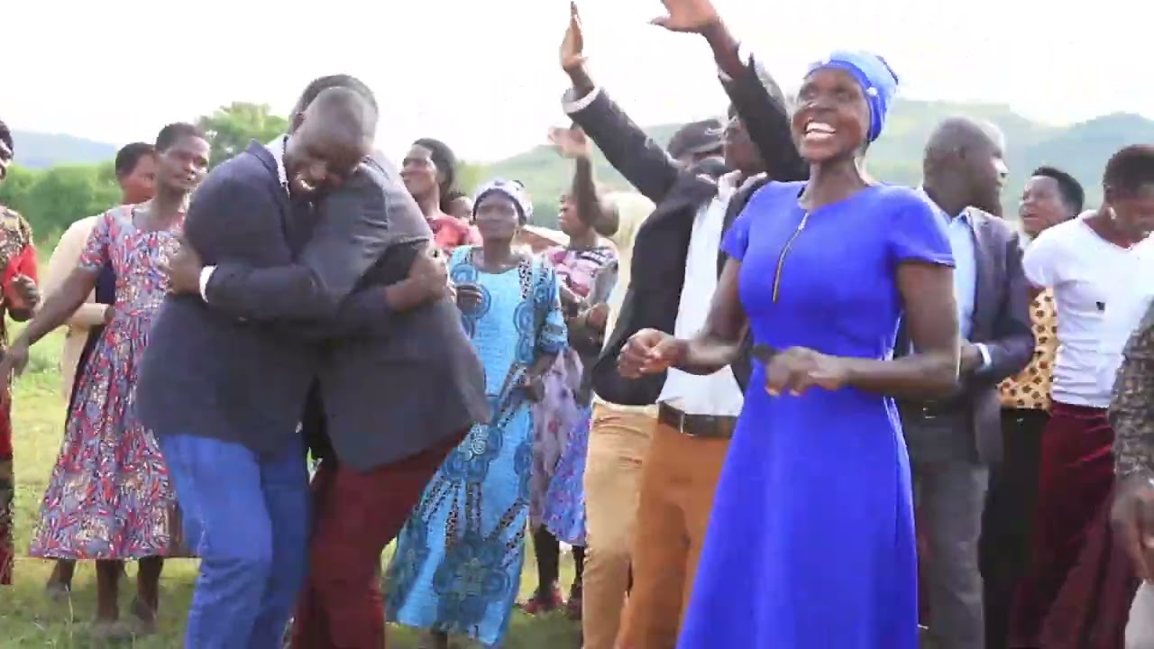 Victor  nondiyin  child  blessing  ceremony  and house inauguration in ngenge