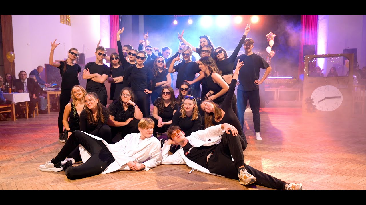 Maturitn&iacute; Předtančen&iacute; Gymn&aacute;zium Česk&aacute; Kamenice 19.1.2024 - Cesta Časem 4K